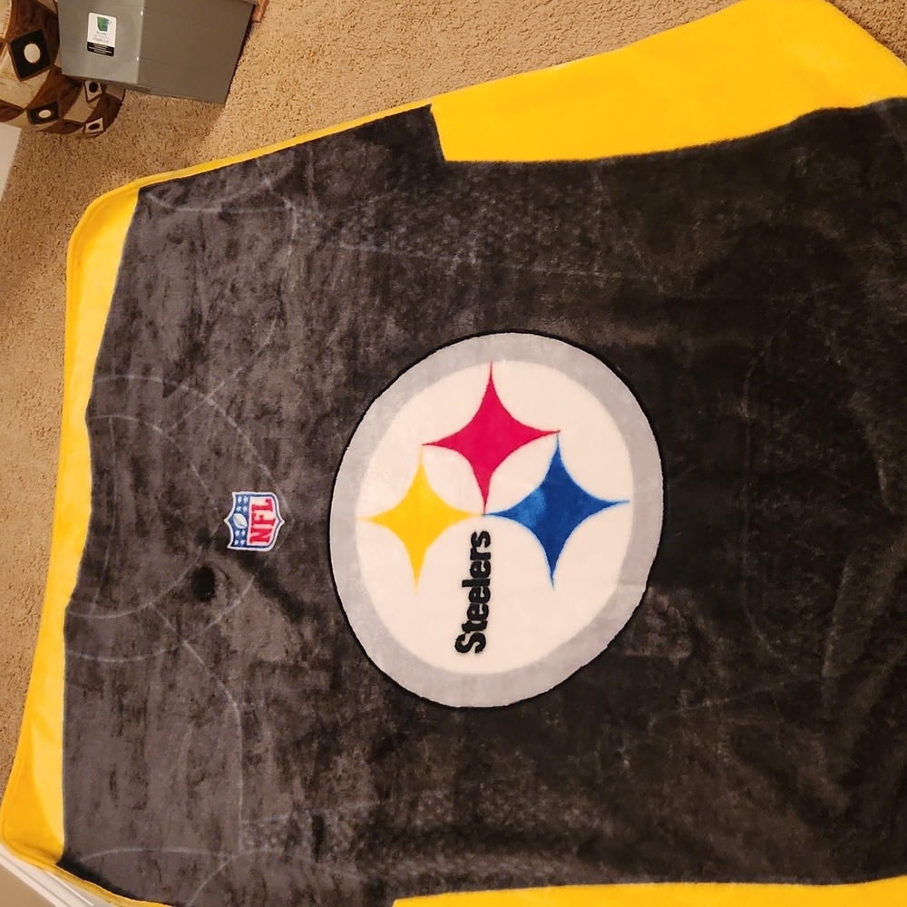 NFL Pittsburgh Steelers fleece blanket